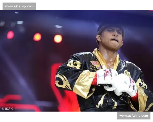 袁兵对决播求中泰硬汉巅峰之战引爆格斗擂台世界瞩目力量速度终极碰撞